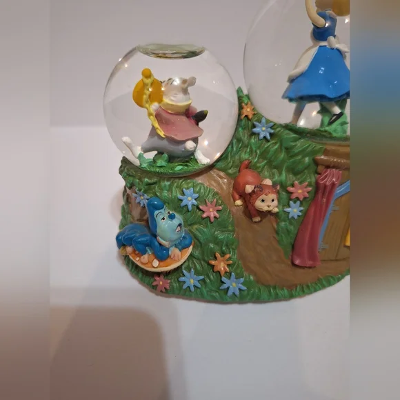 RARE, Enesco, Disney Alice in Wonderland Musical Double Snow Globe Music Works!